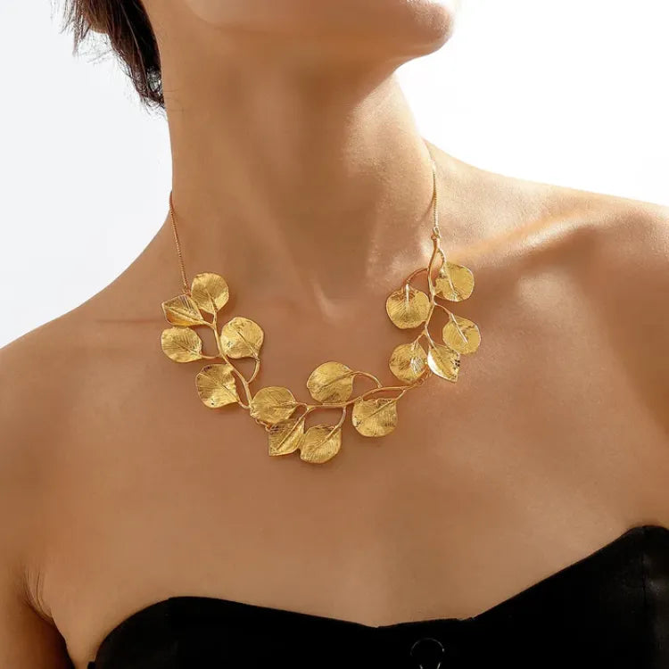 COLAR JARDIM DOURADO VINTAGE